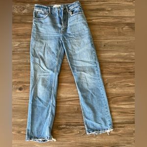 Never Worn Ankle Straight High Rise Abercrombie and Fitch Jeans Size 2R